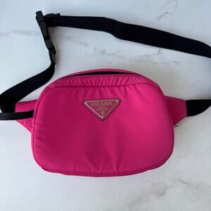 Prada Puffer Tessuto Nylon Hot Pink Bumbag